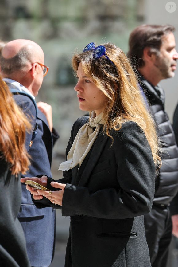 Yasmine Lavoine, petite-fille du défunt -  Arrivées aux obsèques du prince Jean-Stanislas Poniatowski en l'Eglise polonaise à Paris, France, le 29 avril 2024. © Jacovides-Moreau/Bestimage