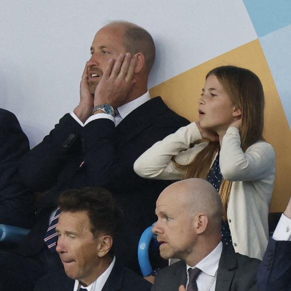 Le prince William, prince de Galles, la princesse Leonor et l'infante Sofia d'Espagne dans les tribunes de la finale de l'UEFA Women's Euro 2025 "Angleterre - Espagne (1-1, 3-1 tab)" à Bâle en Suisse. 27 juillet 2025 Mirrorpix / Bestimage