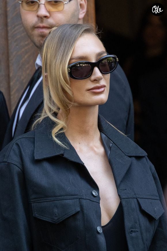 Mathilde Pinault arrivant au défilé Balenciaga dans le cadre de la Semaine de la mode Haute Couture, le 9 juillet 2025 à Paris, en France. Photo de Nasser Berzane/ABACAPRESS.COM