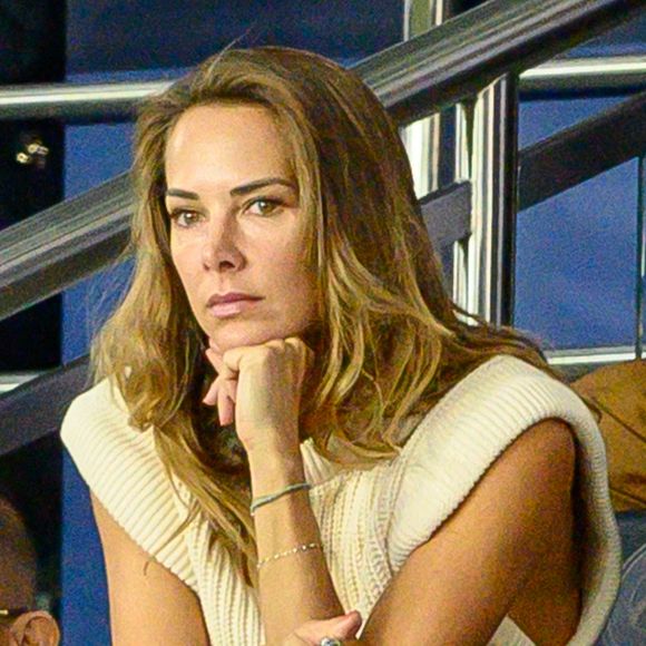 Alors âgé de 26 ans, très appréciée du public de LCI (où elle présentait les flashs infos de la matinale), la chaîne lui faisait une proposition importante : 

Melissa Theuriau au Parc des Princes le 6 septembre 2022 à Paris, France. Photo Laurent Zabulon/ABACAPRESS.COM