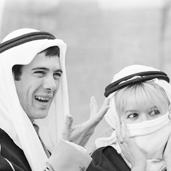 Au Liban, Guy Bedos et sa femme Sophie Daumier, lors de leur voyage de noces le 29 mars 1965. ©Bestimage