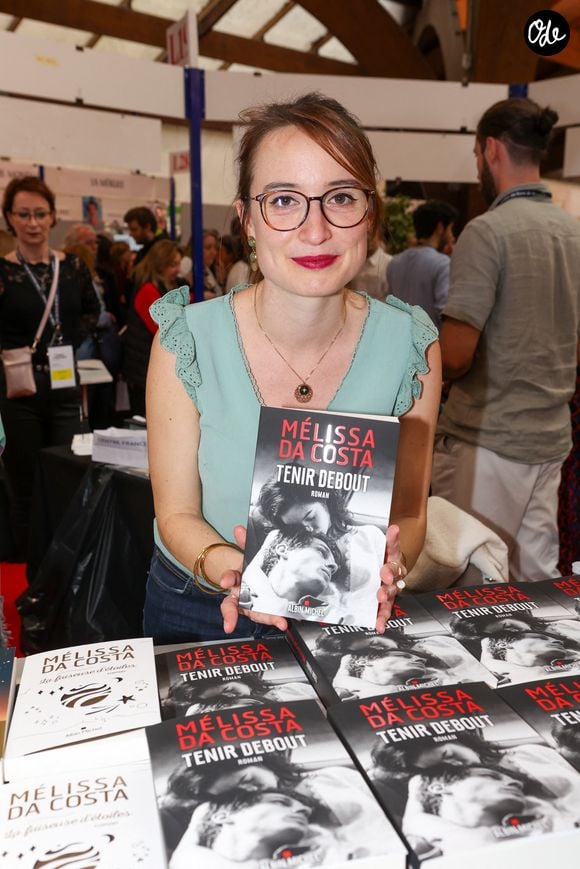 Melissa Da Costa, à la Halle Georges Brassens de Brive-la-Gaillarde pour la Foire du Livre de Brive , le 9 novembre 2024. © Jean-Marc Lhomer / Bestimage