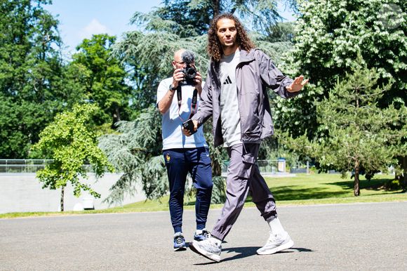 Mattéo Guendouzi - Arrivées des joueurs de l'équipe de France de football au centre de formation et centre National du Football de Clairefontaine-en-Yvelines, France, le 30 mai 2025. © Baptiste Autissier/Psnewz/Bestimage