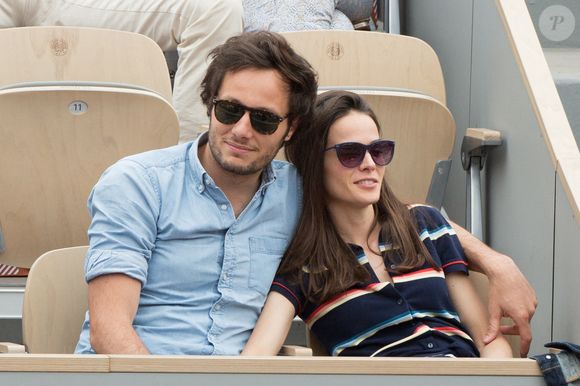 Vianney et sa compagne Catherine Robert dans les tribunes lors des Internationaux de France de tennis à l'arène Roland-Garros le 09 juin 2019 à Paris, France. Photo by Nasser Berzane/ABACAPRESS.COM