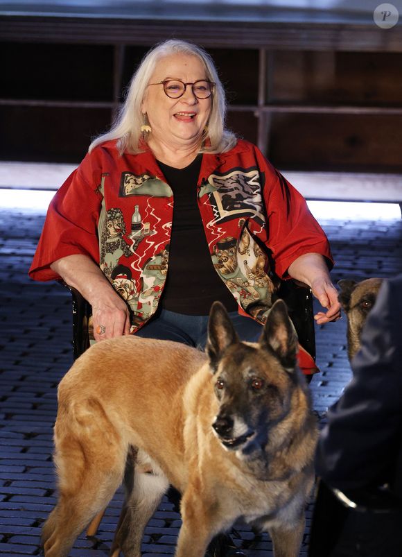 Josiane Balasko lors de l'enregistrement de l'émission "Animaux Stars", présentée par B.Montiel et diffusée le 3 mai 2025 sur la chaîne Animaux. Paris, le 17 février 2025.
© Denis Guigenbourg / Bestimage