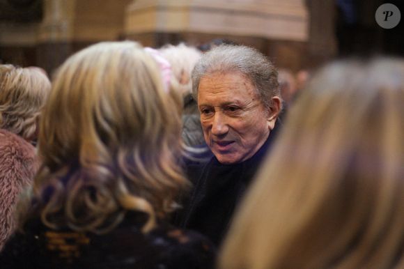 L'animateur de télévision français Michel Drucker lors d'une messe commémorative pour l'actrice française Brigitte Bardot à l'église Saint-Roch à Paris, le 28 janvier 2026. Photo par Nasser Berzane/ABACAPRESS.COM