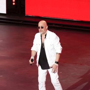 Exclusif - Pascal Obispo lors de l'enregistrement de l'émission La Grande Fête de Carcassonne, diffusée le samedi 6 septembre à 21.10 sur France 2, dans la Cité Médiévale de Carcassonne, France, le 24 juin 2025. © Jack Tribeca/Bestimage