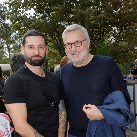 Exclusif - Hugo Manos et son compagnon Laurent Ruquier - Inauguration de la place Line Renaud a Rueil-Malmaison le 22 Juin 2024. © Jlppa / Bestimage