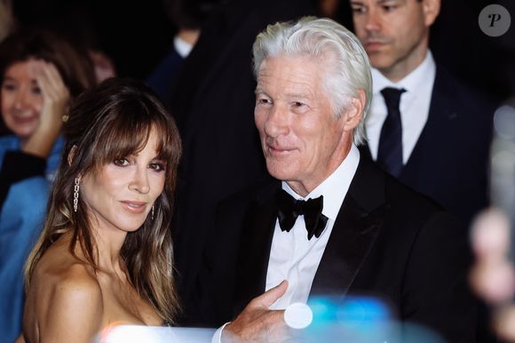 Richard Gere, Alejandra Silva pour la Semaine de la mode féminine de Milan printemps/été 2026 lors du Défilé Giorgio Armani.

© Alessandro Bremec/IPA via ZUMA Press)