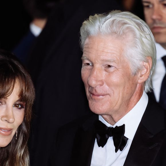 Richard Gere, Alejandra Silva pour la Semaine de la mode féminine de Milan printemps/été 2026 lors du Défilé Giorgio Armani.

© Alessandro Bremec/IPA via ZUMA Press)