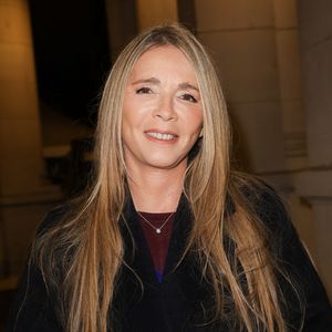 "Et j’en suis ravie parce que je n’aurais pas pu mieux les réussir que mes enfants", a-t-elle poursuivi, avant d’ajouter qu’on ne pouvait pas choisir en amour : "c’est l’amour qui nous choisit".

Hélène Rollès - Jacques Rouveyrollis à fêté ses 60 ans de Lumières au théâtre Edouard 7 à Paris le 14 décembre 2025. © Coadic Guirec / Bestimage