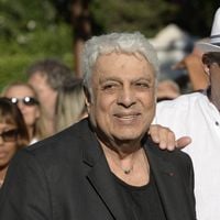 "C'était lui..." : A Saint-Tropez et devant sa veuve, Enrico Macias lève le voile sur cet ultime projet tenu secret autour d'Eddie Barclay