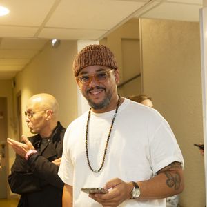 Que devient Ben L'Oncle Soul ? 

Exclusif - Bénabar, Mustapha Amokrane et Ben l'Oncle Soul en backstage du grand concert hommage au poète chanteur Claude Nougaro organisé par la mairie de Toulouse en partenariat avec France Bleu Occitanie et France 3 Occitanie, sur la place du Capitole à Toulouse, France. © Frédéric Maligne/Bestimage