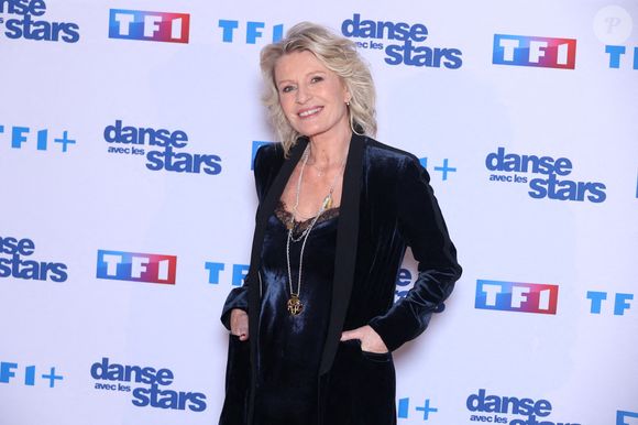 Sophie Davant participe au photocall de Danse Avec Les Stars dans les studios de TF1 le 16 janvier 2025. Photo by Jerome Domine/ABACAPRESS.COM