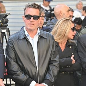 Benjamin Castaldi - Sorties des obsèques de Loana Petrucciani dans la cathédrale Sainte-Réparate à Nice le 10 avril 2026. L'ancienne star de téléréalité a été retrouvée morte dans son appartement niçois par les autorités, le 25 mars dernier. © Bruno Bebert/Bestimage
