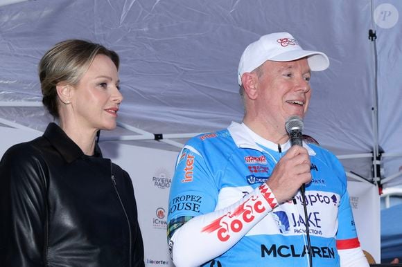 La princesse Charlène de Monaco et le prince Albert II de Monaco - Le prince Albert II de Monaco participe à une randonnée à vélo de Saint-Tropez à la Principauté de Monaco en 4 heures et 15 minutes, au profit de la Fondation de la Princesse Charlène de Monaco le 27 avril 2025. © Claudia Albuquerque/Bestimage