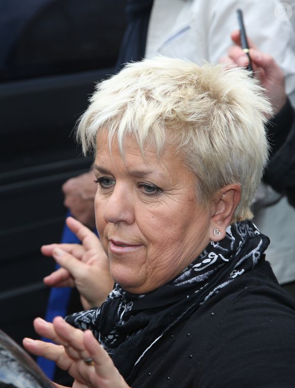 Exclusif - Mimie Mathy à l'enregistrement de l'émission "Vivement Dimanche" à Paris, le 5 novembre 2014.

Photo : Agence / Bestimage