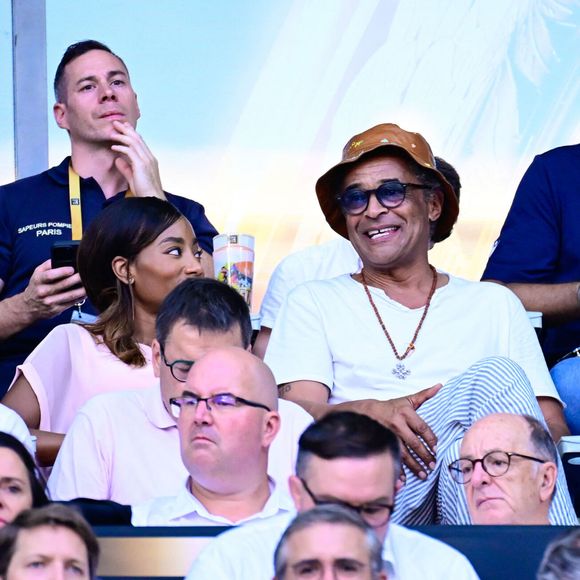 Yannick Noah à la finale de Top 14 avec sa compagne Malika

Yannick Noah et sa compagne Malika lors de la finale du Top 14 de rugby français entre le Stade Toulousain (Toulouse) et l'Union Bordeaux-Begles (UBB) au Stade de France à Saint-Denis. © Dante Badano/PsnewZ/Besti