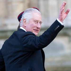 Ce jeudi 27 mars 2025, Clarence House a révélé dans un communiqué que Charles III avait été admis à la London Clinic de Marylebone à Londres pour observation, où sa belle-fille Kate Middleton - actuellement en rémission - a également été soignée. 

Le roi Charles III d'Angleterre et Camilla Parker Bowles, reine consort d'Angleterre, participent au Royal Maundy Service à York, où le roi distribuera cérémonieusement de petites pièces d'argent appelées "Maundy money", comme aumône symbolique aux personnes âgées. Le 6 avril 2023. (AGENCE / BESTIMAGE).