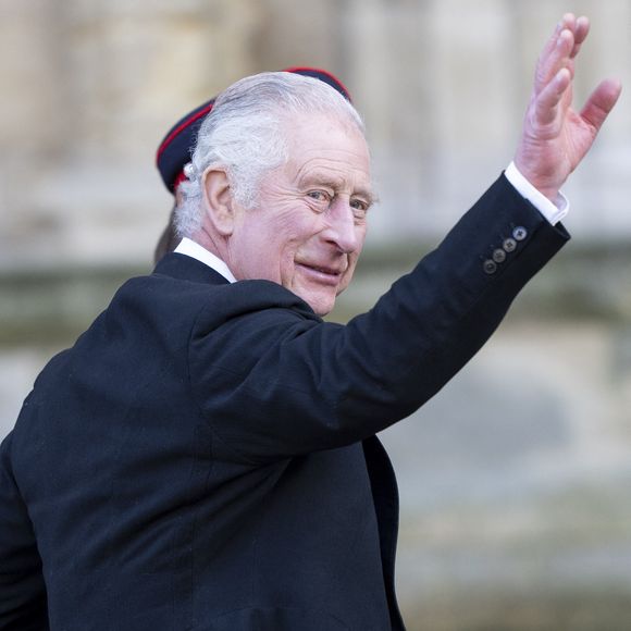 Ce jeudi 27 mars 2025, Clarence House a révélé dans un communiqué que Charles III avait été admis à la London Clinic de Marylebone à Londres pour observation, où sa belle-fille Kate Middleton - actuellement en rémission - a également été soignée. 

Le roi Charles III d'Angleterre et Camilla Parker Bowles, reine consort d'Angleterre, participent au Royal Maundy Service à York, où le roi distribuera cérémonieusement de petites pièces d'argent appelées "Maundy money", comme aumône symbolique aux personnes âgées. Le 6 avril 2023. (AGENCE / BESTIMAGE).