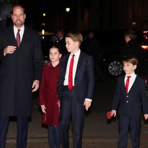 Le prince Louis a franchi un grand cap

Le prince William, prince de Galles avec ses enfants la princesse Charlotte, le prince George, le prince Louis lors du service de chants de Noël Together At Christmas à l'abbaye de Westminster, Londres le 6 décembre 2024.
© Julien Burton / Bestimage