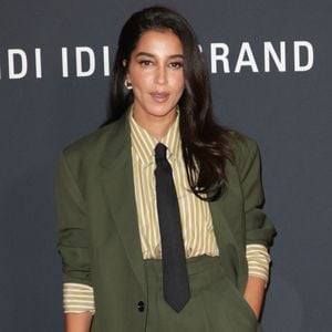 Un cheveu déshydraté manque d’eau, un cheveu sec manque de lipides et se fragilise.

Leïla Bekhti lors de l'avant-première du film "Monsieur Aznavour" au cinéma Le Grand Rex à Paris le 22 octobre 2024.

© Coadic Guirec / Bestimage