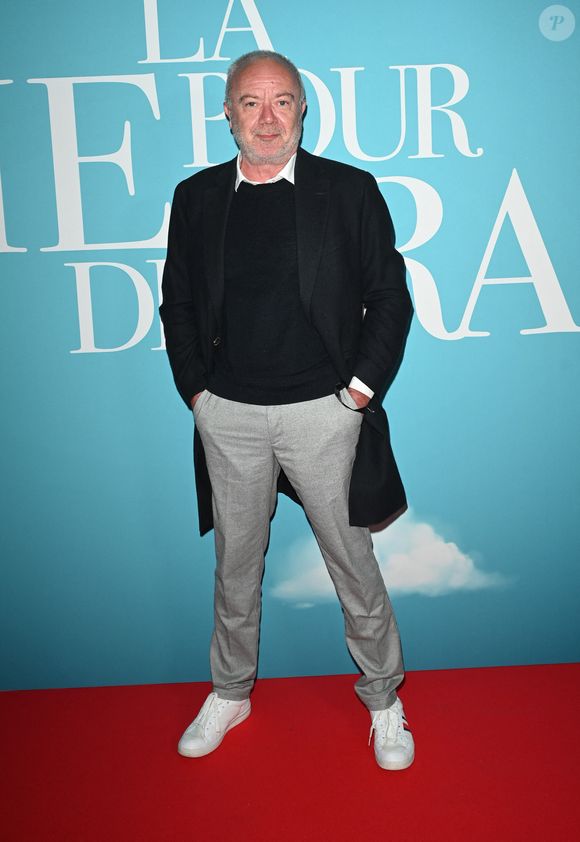 Le réalisateur partage également un fort lien avec le Pays basque, région chère à son épouse Coralie.

Olivier Baroux - Avant-première du film "La Vie pour de vrai" au cinéma Pathé Wepler à Paris le 18 avril 2023. © Coadic Guirec/Bestimage