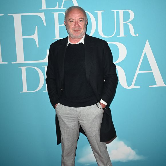 Le réalisateur partage également un fort lien avec le Pays basque, région chère à son épouse Coralie.

Olivier Baroux - Avant-première du film "La Vie pour de vrai" au cinéma Pathé Wepler à Paris le 18 avril 2023. © Coadic Guirec/Bestimage
