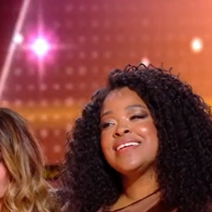 Mais elle n'a en revanche pas échappé aux critiques. 

Julie Zenatti dans "Danse avec les stars", TF1