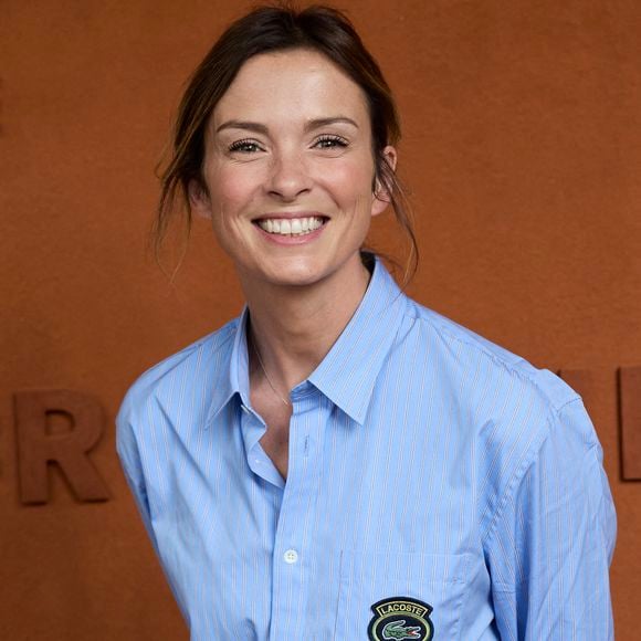 Isabelle Ithurburu - Les célébrités au village lors des Internationaux de France de tennis de Roland Garros 2024 à Paris. Le 5 juin 2024. 
© Jacovides-Moreau/Bestimage