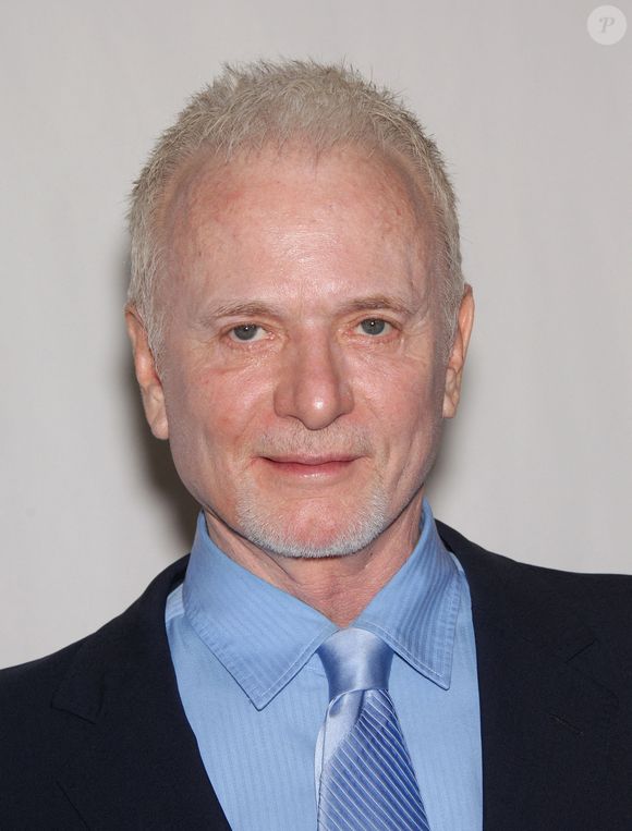 Il était célèbre pour son rôle de Luke Spencer dans le feuilleton General Hospital.

27 juillet 2012 Beverly Hills, Ca.
Anthony Geary
ABC All-Star Summer TCA Party 2012 à l'hôtel Beverly Hilton.
 Photo par Lisa OConnor/AFF/ABACAPRESS.COM
