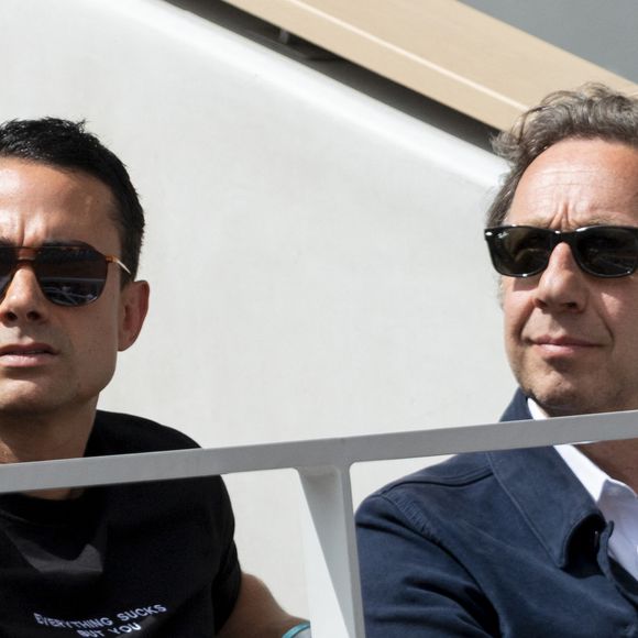 Idem pour Stephane Bern et son compagnon Yori Bailleres pour ne citer qu'eux...

Stephane Bern et son compagnon Yori Bailleres dans les tribunes lors des Internationaux de France de Tennis de Roland Garros 2025 à Paris, le 29 mai 2025.
© Moreau / Jacovides / Bestimage