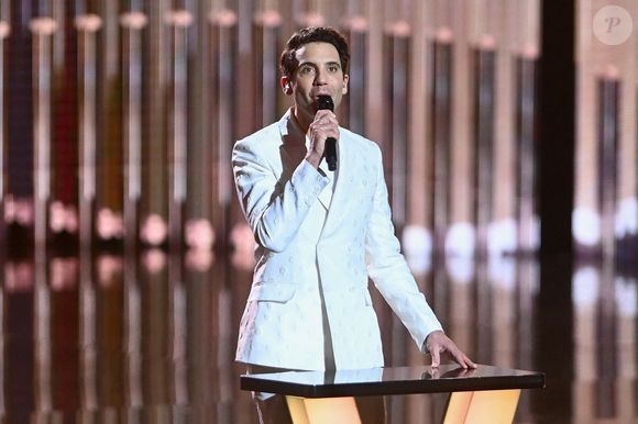 Mika se produit lors de la 41e cérémonie des Victoires de la Musique à La Seine Musicale le 13 février 2026 à Boulogne-Billancourt, France. Photo de Franck Castel /ABACAPRESS.COM