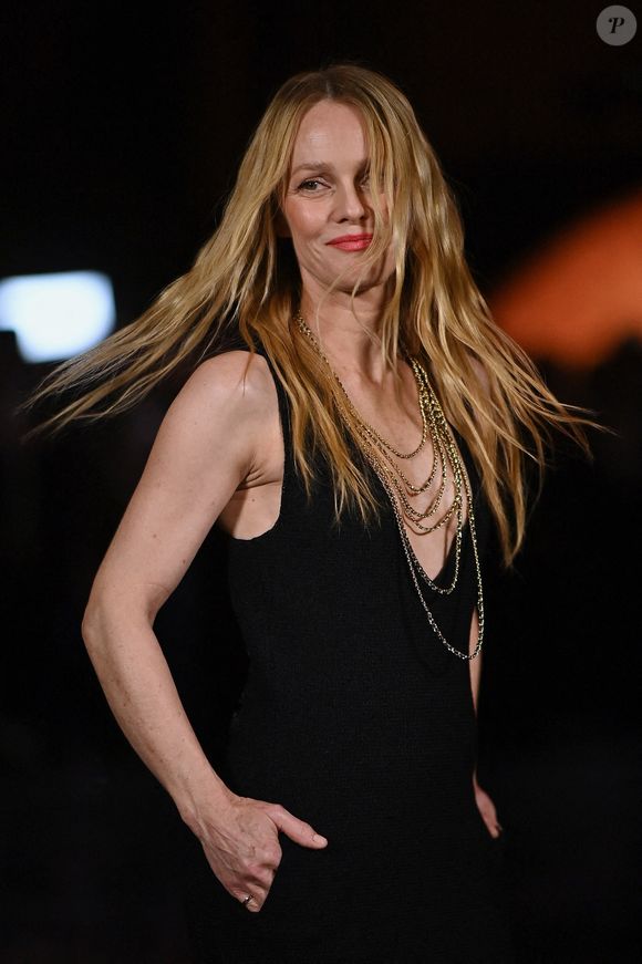 Vanessa Paradis assiste au défilé Chanel Womenswear printemps/été 2026 dans le cadre de la semaine de la mode à Paris le 06 octobre 2025 à Paris, France. Photo par Franck Castel/ABACAPRESS.COM