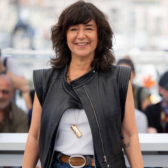 Romane Bohringer au photocall de "Dites-lui que je l'aime" (Séance spéciale) lors du 78ème Festival International du Film de Cannes, le 19 mai 2025. © Moreau / Jacovides / Bestimage