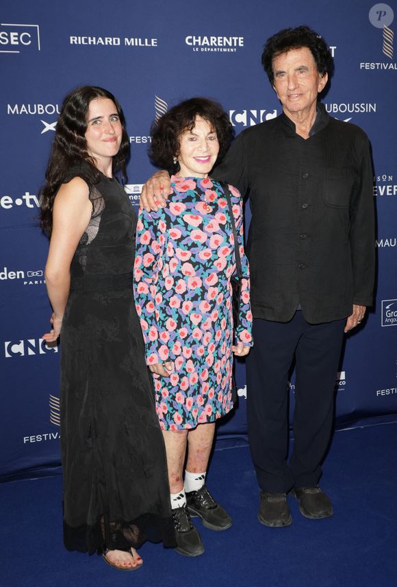 Caroline Lang, Monique Lang et Jack Lang lors du photocall de la soirée d'ouverture avec la projection du film "La femme la plus riche du monde" lors de la 18ème édition du Festival Film Francophone (FFA) à Angoulême le 25 août 2025.

© Coadic Guirec / Bestimage