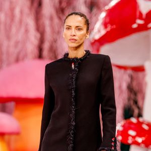 Noémie Lenoir - Défilé Chanel "Collection Haute Couture Printemps/Eté 2026" lors de la Fashion Week de Paris (PFW) au Grand Palais, à Paris, France, le 27 janvier 2026. © Agence / Bestimage