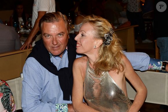 Le prince Charles et la princesse Camilla de Bourbon des Deux-Siciles à la soirée annuelle tropézienne organisée par Marcel Campion au restaurant "La Bouillabaisse Plage", à Saint-Tropez le 5 août 2016. © Rachid Bellak/Bestimage