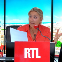 Anne-Sophie Lapix fait ses premiers pas dans le groupe M6 : couacs et imprévus au programme