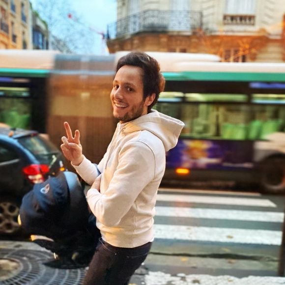 Vianney avec son fils Edgar le jour de Noël. Capture Instagram