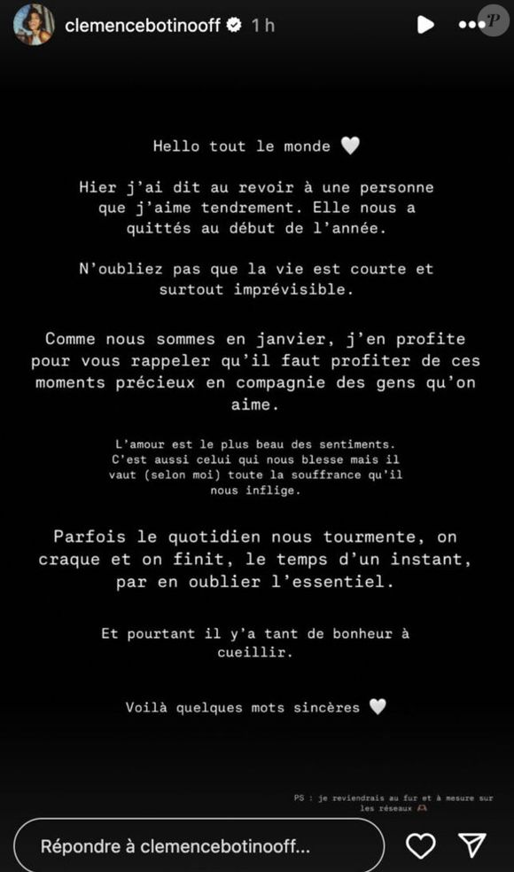 En deuil, Clémence Botino précise que ce proche décédé est mort en début de mois.