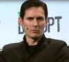Sa fortune est estimée à 17 milliards de dollars, soit environ 15 milliards d'euros, qu'il entend bien partager équitablement entre tous. 


Pavel Durov, franco-russe de 39 ans, fondateur et PDG de la messagerie sécurisée Telegram a été interpellé samedi soir 24 août 2024 à l'aéroport du Bourget en France. © Capture TV via Bestimage