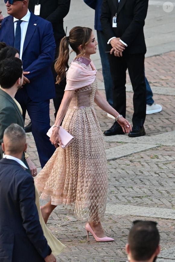 Rania Al-Abd Allah di Giordania arrivant au Campo della Madonna dell'Orto avant le mariage des Bezos, à Venise, Italie, le 26 juin 2025. Photo par SGP/SPUS/ABACAPRESS.COM