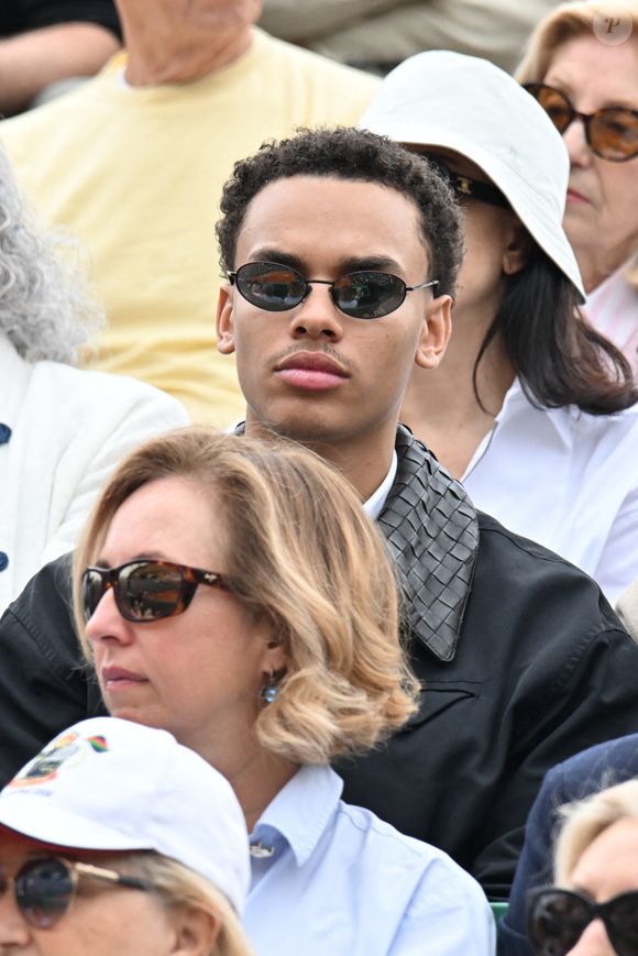 Alexandre Grimaldi, le fils du prince Albert II de Monaco et de Nicole Costes, en tribune lors de la septième journée du Rolex Monte-Carlo Masters au Monte-Carlo Country Club de Monaco le 11 avril 2026

© Bruno Bebert / Bestimage
