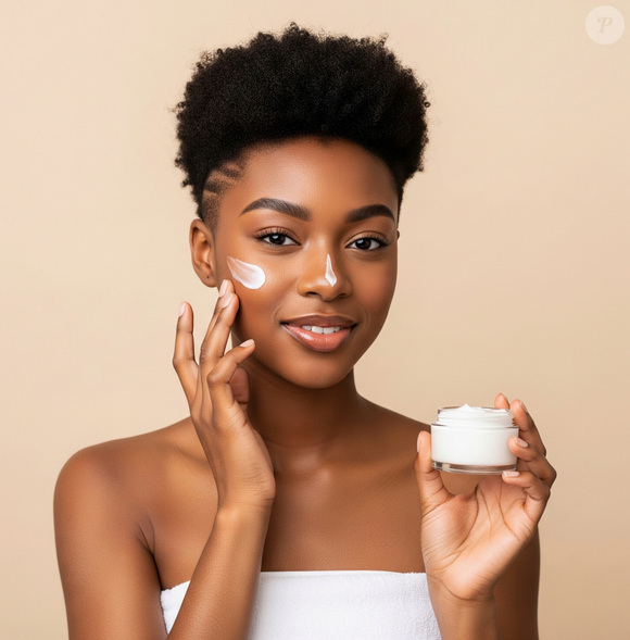 Ces protocoles très longs promettaient une peau parfaite, mais l’accumulation de produits peut au contraire fragiliser la barrière cutanée.

Image par Mana Obed de Pixabay
