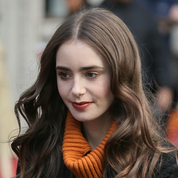 Lilly Collins est la tête d'affiche de la série à succès "Emily in Paris"

Lilly Collins se rend à la radio Kiss Radion Studios pour la promotion du film Tolkien à Londres.
Crédit : Agence / Bestimage