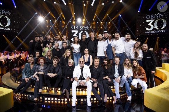 Zazie, Gauvain Sers, Cali, Benabar, Nolwenn Leroy, Giordana Angi, Michael Gregorio, Anne Sila, Santa, Alexia Gredy, Pascal Obispo, La Troupe des 10 commandements, Axel Bauer, Elodie Frégé, Natasha St Pier, Patrick Bruel, Florent Pagny, Nicole Guérin lors de l'enregistrement de l'émission "L'anniversaire secret" à Paris. Le 7 novembre 2023. Photo par Cyril Moreau / Bestimage