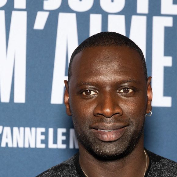 Omar Sy participe à la première du film de Paris « Dis moi juste que tu m'aimes » au Pathe Wepler le 06 février 2025 à Paris, France. Photo de Nasser Berzane/ABACAPRESS.COM