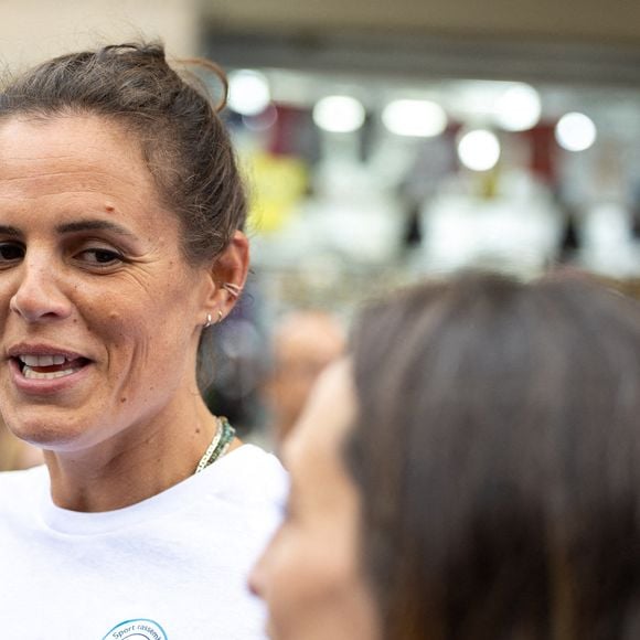Portrait en gros plan de la nageuse olympique française Laure Manaudou dans le cadre de la première édition de la Fête du sport sur la place de l'Hôtel-de-Ville à Paris, France, le 14 septembre 2025. Photo par Alexis Jumeau/ABACAPRESS.COM