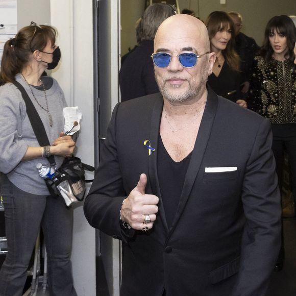 Exclusif - Pascal Obispo  - Backstage de l'émission spéciale "Unis pour l'Ukraine" à la Maison de la Radio et de la Musique, à Paris le 8 mars 2022. 

© Cyril Moreau / Jack Tribeca / Bestimage